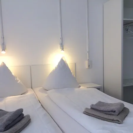 Bnb Near Brandenburg Gate - Rooms & Apartments-3
